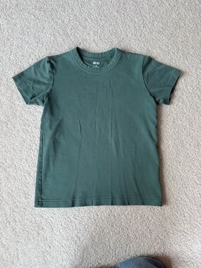 Uniqlo cotton tee